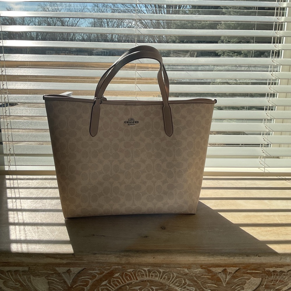 Coach Light Tan Signature Tote